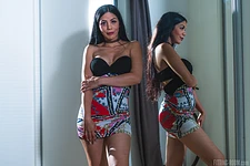 Julia De Lucia | Screaming True Orgasm