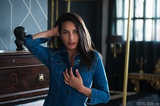 Anita Gorgues | I Love It Big