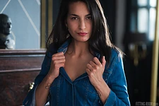 Anita Gorgues | I Love It Big