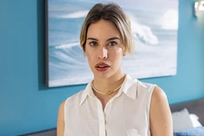 Toni Maria - Elegant Horny Latina