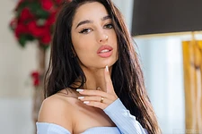 Kama Oxi | Your New Horny Girlfriend