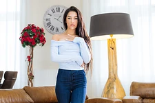 Kama Oxi | Your New Horny Girlfriend