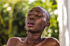 Zaawaadi - Bikini Fashion Show