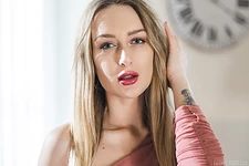 Elena Lux - High Class Woman