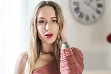 Elena Lux - High Class Woman