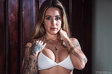 TheKaGGGirl - Peace And Love