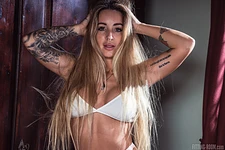 TheKaGGGirl - Peace And Love