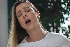 Alexis Crystal - A Star Is Back