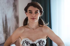 Elena Vedem - Honey Loves Nylon