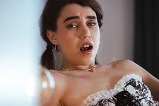 Elena Vedem - Honey Loves Nylon