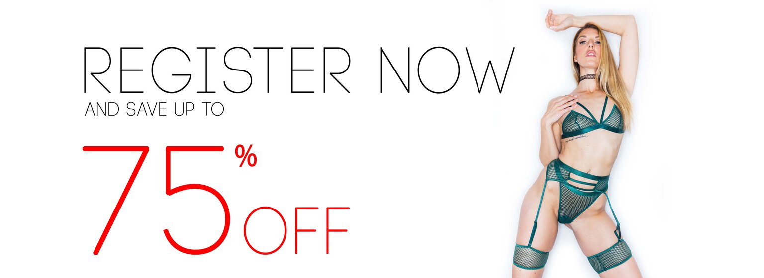 Natasha Chloe - Horny Housewife FHG