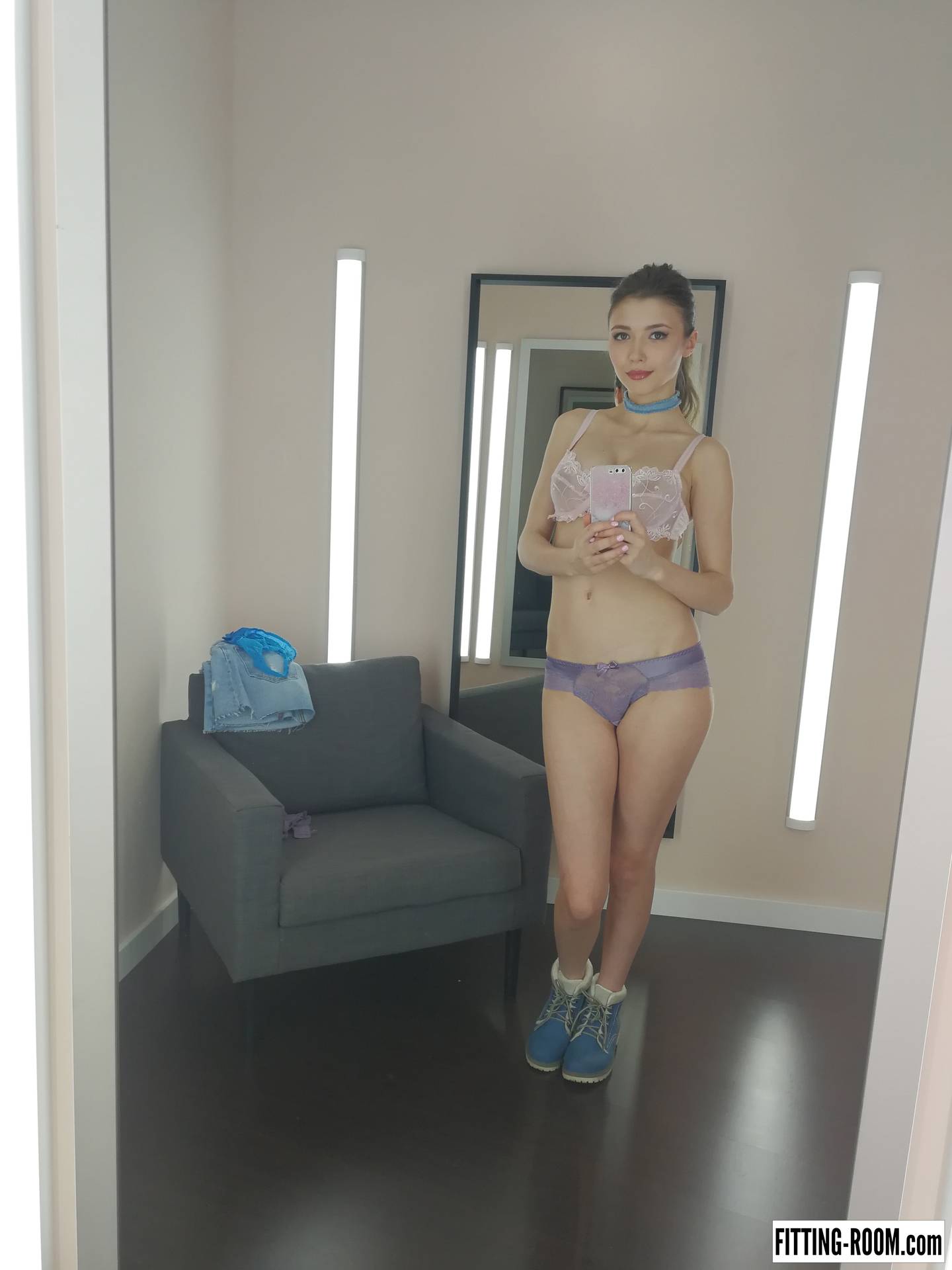 https://www.fitting-room.com/contents/albums/main/1920x1920/0/176/6[600-999].jpg